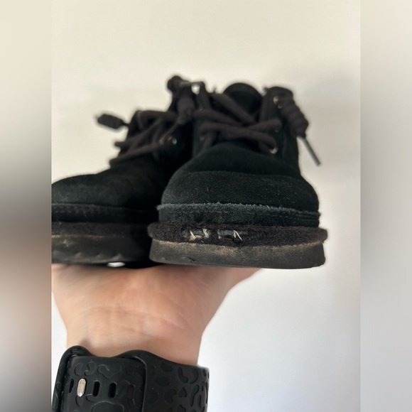 UGG Black Neumel II Boot Size 11 Kids - Picture 5 of 10